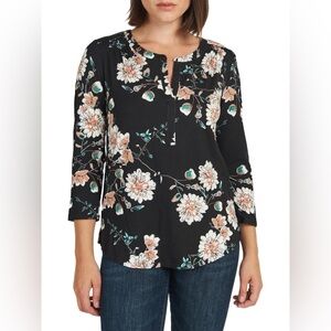 DANIEL RAINN
Floral Splitneck Blouse In Black